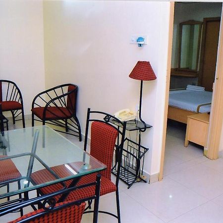 Hotel Padmini Residency Hajdarabad Zewnętrze zdjęcie