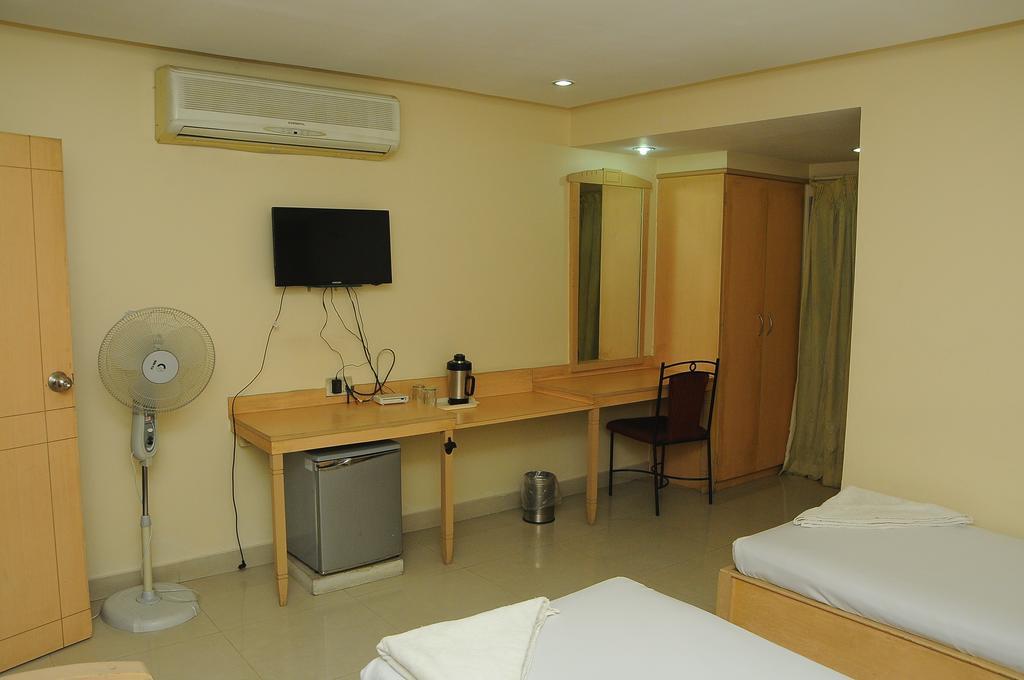 Hotel Padmini Residency Hajdarabad Zewnętrze zdjęcie